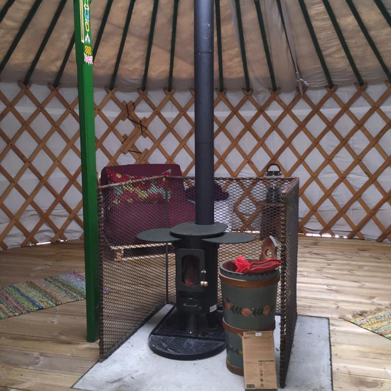 The Yurt Hotel Isle of Gigha Eksteriør billede